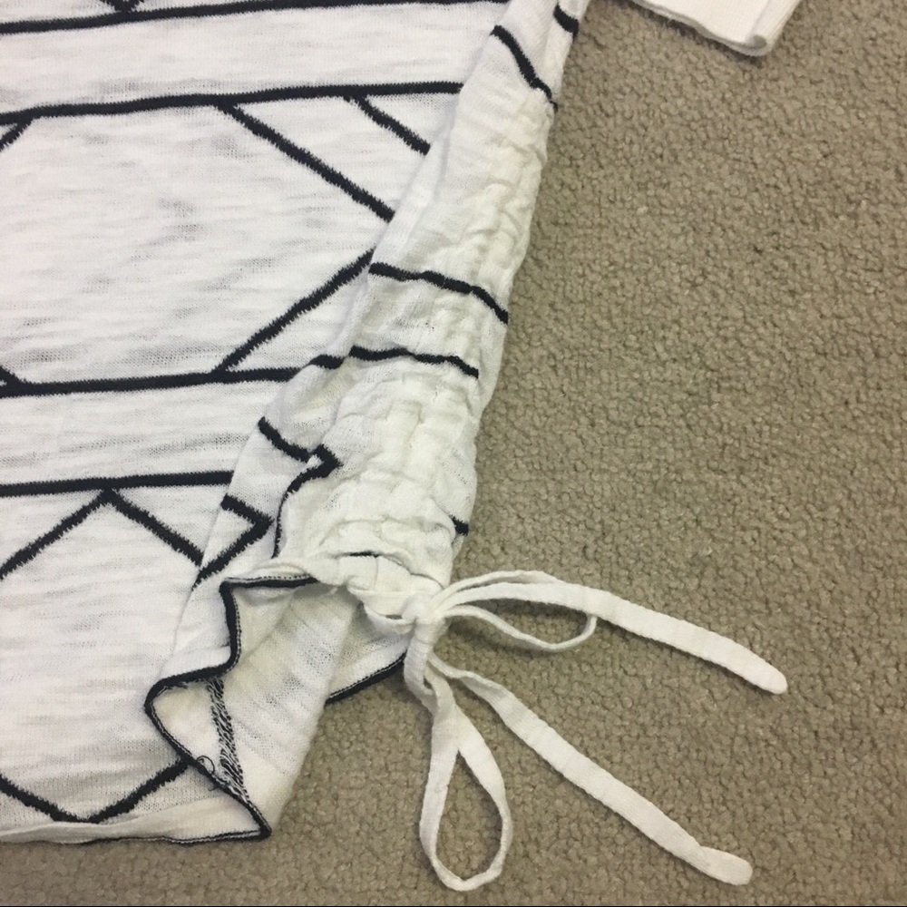 Express Aztec top - Picture 4 of 5